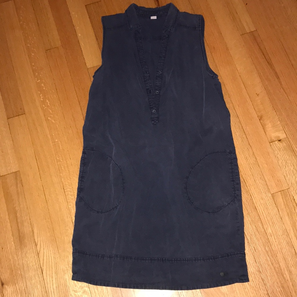 Navy shift dress W/ POCKETS